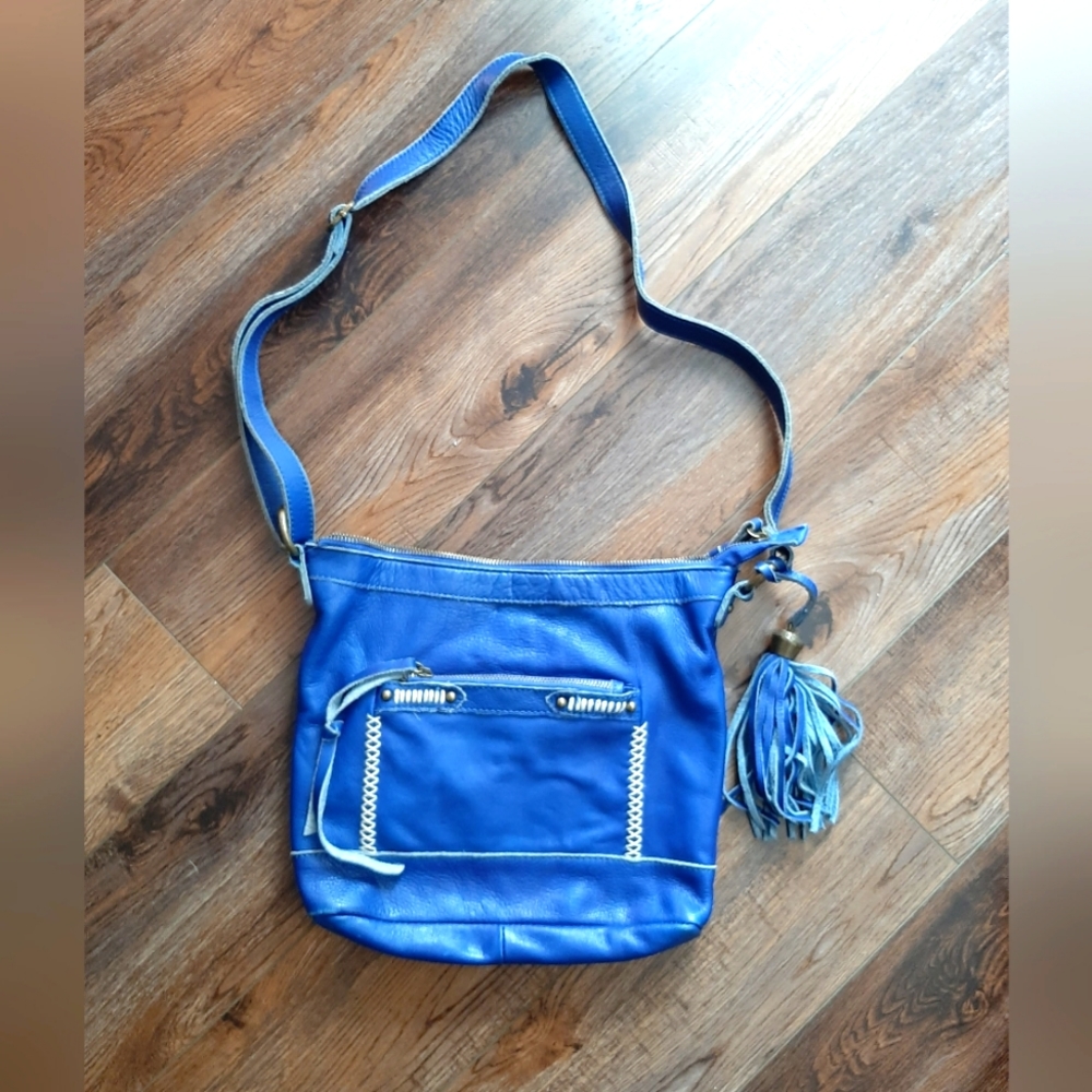 Lucky Brand Blue Leather Purse